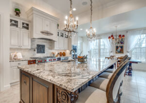 Luxury Kitchen in the oakton by CarrHomes