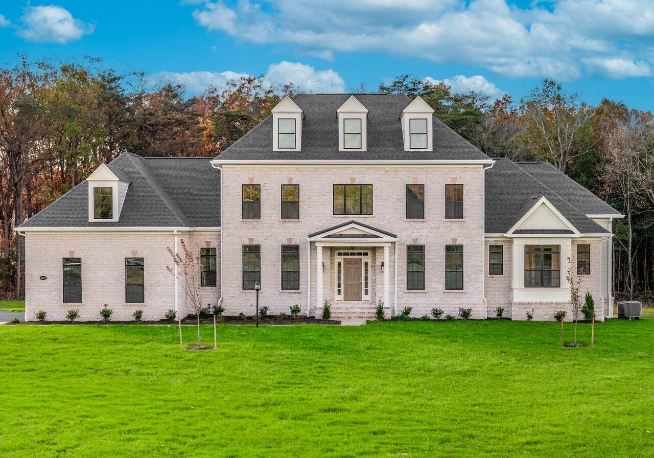 front Pinehurst ext